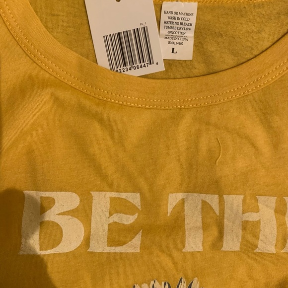 “Be the Change” sunflower Tee - Picture 3 of 4